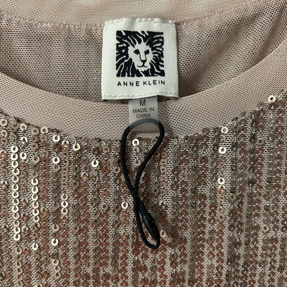 Anne Klein Women’s Rose Gold Sequins Blouse Size Medium - Picture 4 of 5